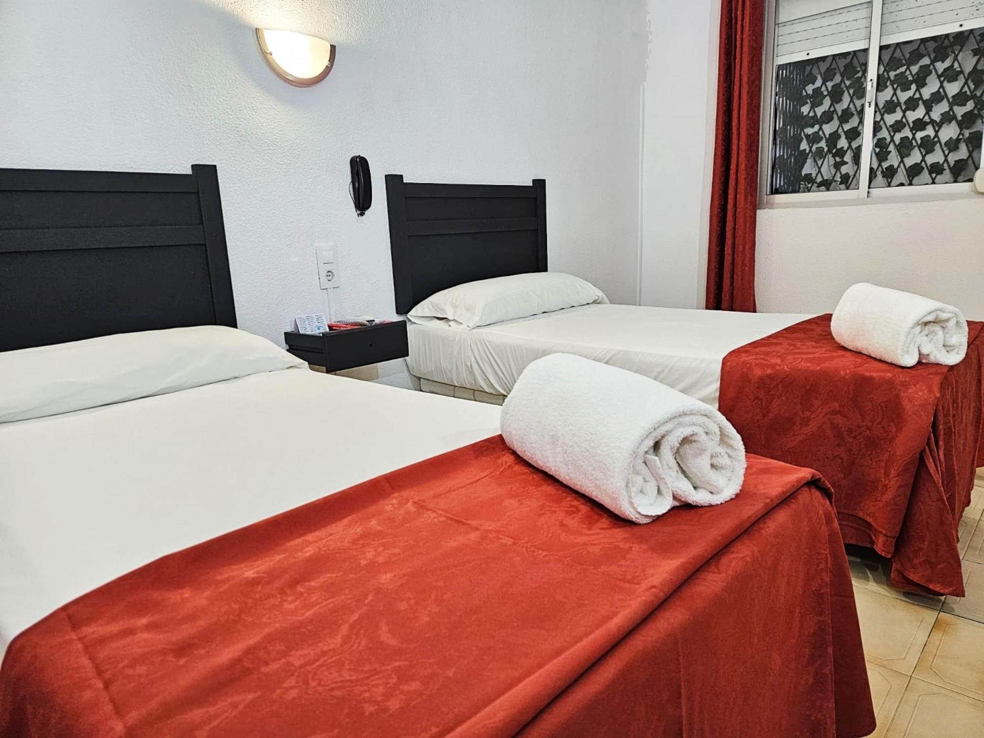 Hotel San Vicente - Centro Playa 콘일데라프론테라 객실 사진